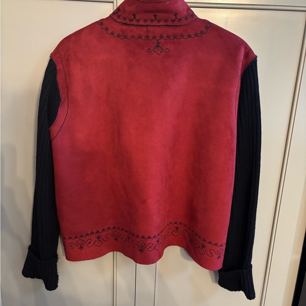 Coldwater Creek Red and Black faux suede Embroidered Blazer Sz L - Picture 4 of 4